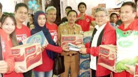 Puluhan kader Partai Solidaritas Indonesia (PSI) yang terdiri dari bacaleg (bakal calon legislatif) dan pengurus DPW Provinsi Sulsel serta DPD Kota Makassar, Selasa (20/06/2023) sore berkunjung ke lokasi terjadinya musibah kebakaran
