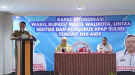 Penjabat Sekertaris Daerah Provinsi Sulawesi Selatan (Sulsel), Andi Darmawan Bintang, membuka Rapat Koordinasi Wakil Bupati/Wakil Wali Kota, Lintas Sektor, dan Pengurus Komisi Penanggulangan HIV Provinsi