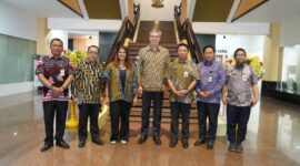 Penjabat Sekertaris Daerah Provinsi Sulawesi Selatan (Sulsel), Andi Darmawan Bintang, menerima kunjungan Duta Besar Uni Eropa untuk Indonesia dan Brunei Darussalam