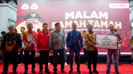 Gubernur Andi Sudirman dan Pemain PSM Makassar Kompak: Ewako!