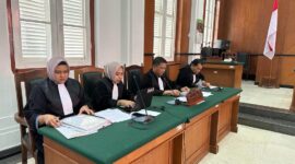 agenda sidang pada hari ini yakni pemeriksaan alat bukti saksi