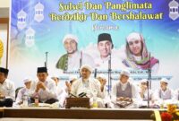 Ribuan masyarakat dari berbagai daerah di Sulsel, berkumpul dan menggelar zikir dan bersalawat bersama Mayjen TNI (Purn) Andi Muhammad Bau Sawa Mappanyukki (Panglima Ta')