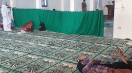 Masjid Nur Rasyid merupakan salah satu masjid yang berada di kawasan Fakultas Dakwah dan Komunikasi Universitas Islam Negeri Alauddin Makassar
