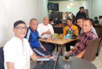 Komunitas Persatuan Alumni SMA Negeri 1 Makassar Angkatan 1982 (PAS82) menggelar kegiatan pertandingan domino internal