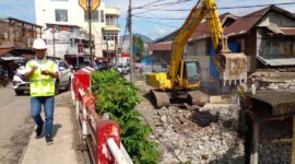 Pemerintah Provinsi Sulawesi Selatan melalui Dinas Bina Marga dan Bina Konstruksi mulai melakukan penanganan Pembangunan Jembatan Malango