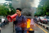 Terkait adanya beberapa pemberitaan di media, Polri mengelontorkan anggaran Rp997.689.408.250 untuk pembelian Pesawat Bekas Boeing 7301-800NG