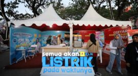 Booth PT PLN menjadi sorotan pengunjung di F8 Makassar. Pasalnya Booth PLN tahun ini menyediakan fasilitas Segway Gokart Kit dan Segway Hoverboard secara gratis
