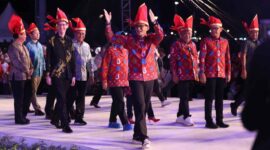 Menteri Pariwisata dan Ekonomi Kreatif, Sandiaga Salahuddin Uno untuk kedua kalinya kembali hadir dan membuka secara resmi event Makassar Internasional Eight Festival and Forum (F8)