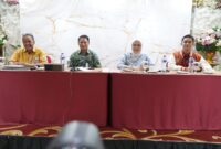 Pelaksana Harian Sekretaris Daerah (Plh Sekda) M/membuka Diskusi Publik Setop Perkawinan Usia Anak dalam rangka memperingati Hari Anak Nasional Tingkat Provinsi Sulsel