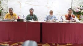 Pelaksana Harian Sekretaris Daerah (Plh Sekda) M/membuka Diskusi Publik Setop Perkawinan Usia Anak dalam rangka memperingati Hari Anak Nasional Tingkat Provinsi Sulsel