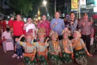 Acara malam pesta rakyat tingkat kelurahan ini diselenggarakan oleh Warga dan Pemuda Kelurahan Buakana itu sendiri secara serentak