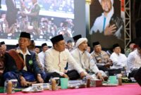 Wali Kota Makassar Moh Ramdhan Pomanto menghadiri Pelaksanaan Zikir dan Shalawat bersama Pangdam XIV/Hasanuddin dan Ribuan Masyarakat