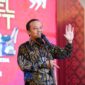 Gubernur Sulawei Selatan Andi Sudirman Sulaiman dan Ketua Dekranasda Sulawesi Selatan, Naoemi Octarina membuka kegiatan Sulsel Craft EXPO 2023