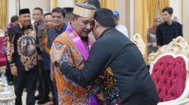 Penjabat (Pj) Gubernur Sulsel, Bahtiar Baharuddin dan Pj Ketua TP-PKK Sulsel, Sofha Marwah Bahtiar, melakukan kunjungan kerja ke Kabupaten Bone