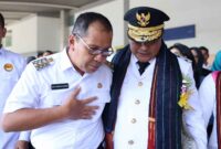 Wali Kota Makassar Moh Ramdhan Pomanto menyambut kedatangan Pj Gubernur Sulawesi Selatan Bahtiar Baharuddin