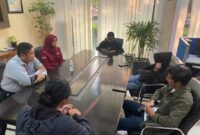 Aksi Koalisi Perjuangan Pemuda Mahasiswa (KPPM) buntut dari kekecewaan terkait sikap Otoritas Jasa Keuangan (OJK)