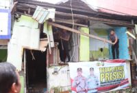 Polres Pelabuhan Makassar membedah rumah warga tidak layak huni di kecematan Wajo, lewat program Kapolda Sulsel Peduli