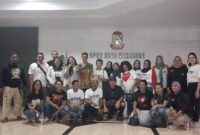 Anggota DPRD Kota Makassar dari fraksi partai Demokrat Harry Kurnia Pakambanan terima komunitas (APHI) Makassar