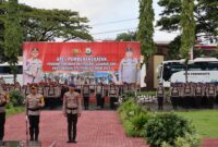 Kapolda Sulawesi Selatan Irjen Pol Andi Rian R Djajadi, S.I.K., M.H. memimpin apel pemberangkatan/pergeseran pasukan ratusan personel yang akan melaksanakan BKO pengamanan TPS
