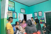 Personel Polsek Manuju, di bawah pimpinan Kapolsek IPDA Ibnu Mashud, S,Farm., M.Adm.Kes., cepat tanggap dalam mengamankan TKP kebakaran rumah panggung di Dusun Tompobalang Desa Manuju, Kecamatan Manuju Kabupaten Gowa, Kamis (29/02/2024).