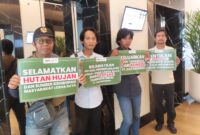 Sejumlah petani lada dari Desa Loeha dan Ranteangin melakukan aksi di Rapat Umum Pemegang Saham Luar Biasa (RUPSLB) PT Vale Indonesia
