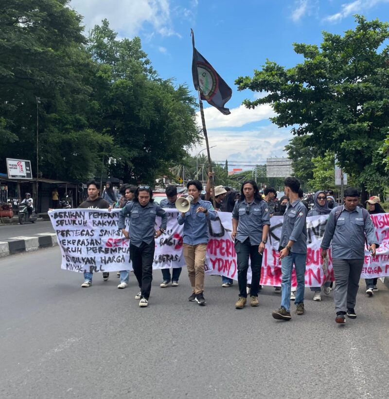 Sambut momentum May Day (Hari Buruh Internasional) dan Hardiknas (Hari Pendidikan Nasional), HMJ-T.PWK UIN ALAUDDIN MAKASSAR gelar Aksi Unjuk Rasa