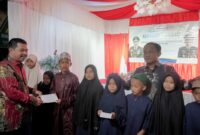 Kepala Kejaksaan Tinggi Sulawesi Selatan, Agus Salim, S.H., M.H., menghadiri acara ramah tamah bersama Jajaran Kejari Luwu Timur dan Forum Komunikasi Pimpinan Daerah (Forkopimda) di Baruga Adhyaksa, Kantor Kejaksaan Negeri Luwu Timur pada Minggu (19/05/2024). Acara ini juga dihadiri oleh puluhan anak yatim piatu dari Panti Asuhan Al Huda, Malili, Luwu Timur.