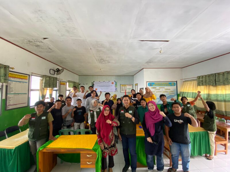 Tim PPK Ormawa HMJ Geografi FMIPA UNM dalam upaya memajukan pariwisata berbasis Cleannes, Healt, Safety, and Enviroment Sustainabilyty (CHSE)