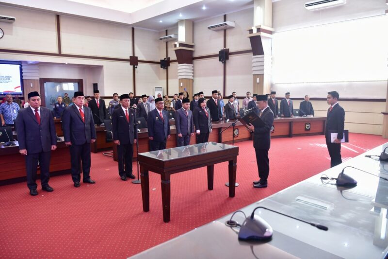 Penjabat Gubernur Sulsel, Prof Zudan Arif Fakrulloh, melantik Andi Darmawan Bintang sebagai Penjabat Sekretaris Daerah Provinsi Sulsel