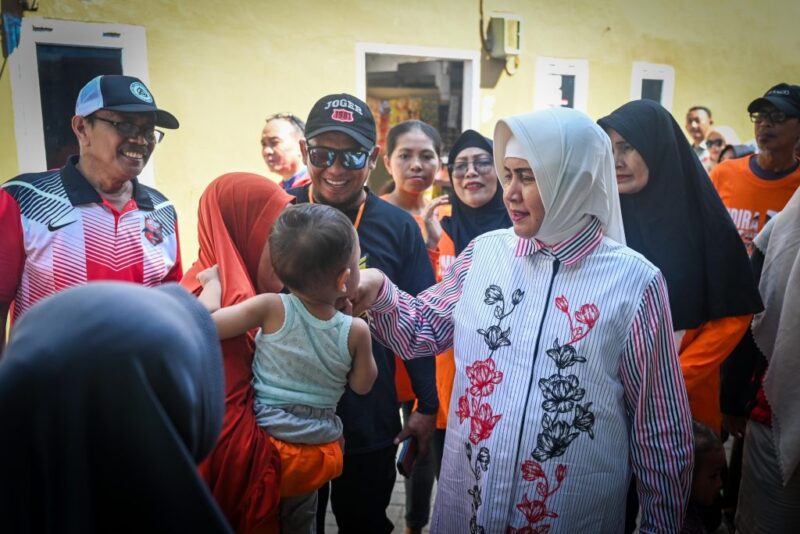 Ketua TP PKK Kota Makassar, Indira Yusuf Ismail, melakukan kunjungan ke Posyandu Dahlia IV di Kelurahan Banta-bantaeng