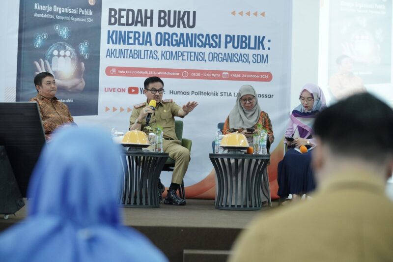  Sekretaris Daerah Provinsi Sulawesi Selatan (Sulsel), Jufri Rahman, kembali menjadi narasumber bedah buku