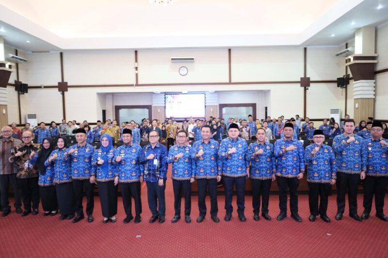 Wali Kota Makassar Munafri Arifuddin, menghadiri pengukuhan Kepala Otoritas Jasa Keuangan (OJK) Provinsi Sulawesi Selatan dan Sulawesi Barat