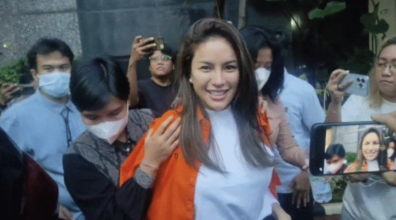 Aktris Nikita Mirzani kembali menjalani sidang lanjutan kasus dugaan pemerasan, pengancaman, dan tindak pidana pencucian uang (TPPU) terhadap pengusaha skincare dr. Reza Gladys di Pengadilan Negeri Jakarta Selatan, Kamis (11/9).
